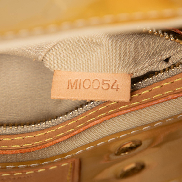 Pre-Loved Louis Vuitton Monogram Vernis Reade PM - Picture 6 of 8